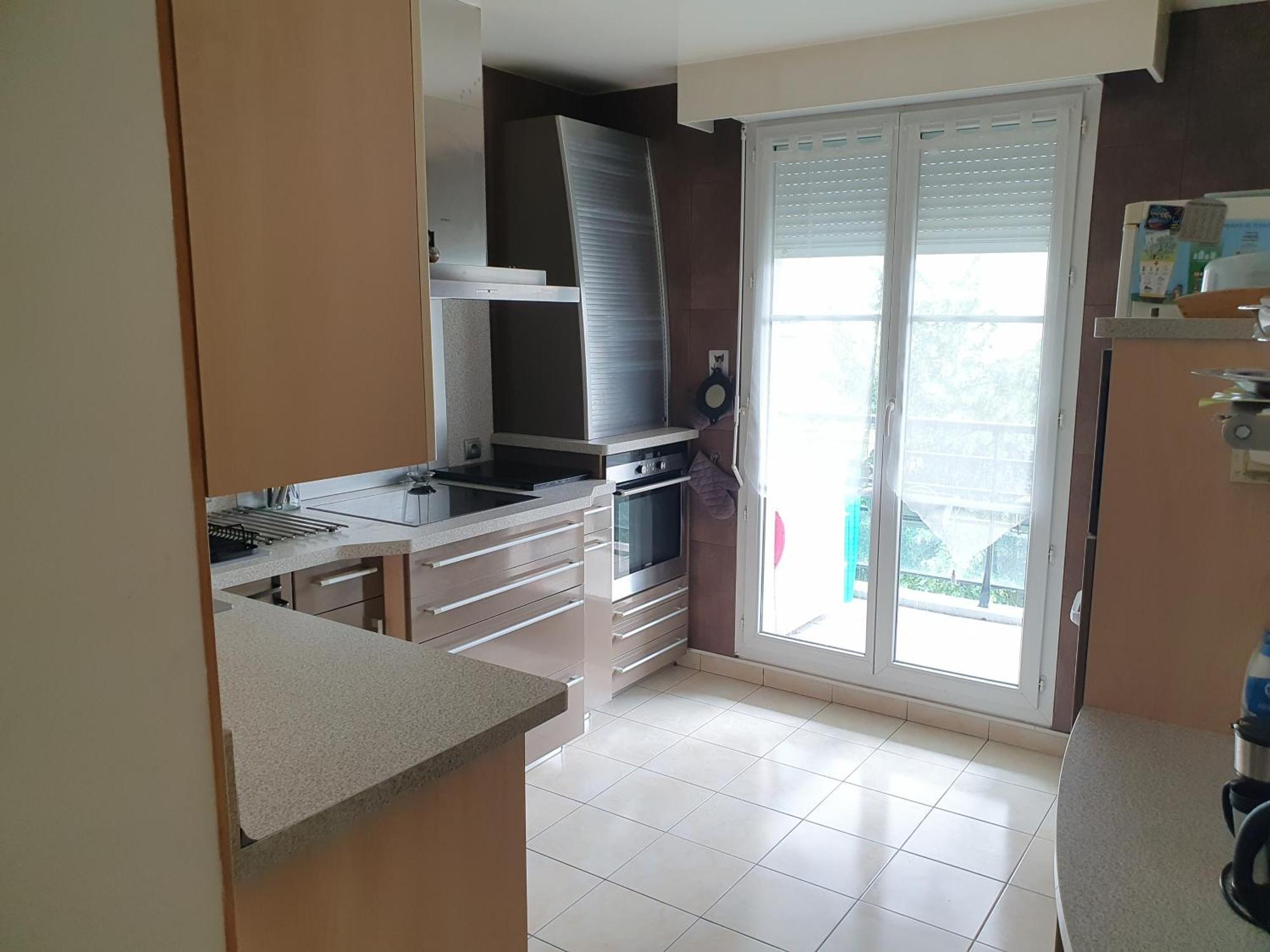 Appartement Residentiel Au Vert Et Au Frais Montigny-le-Bretonneux Esterno foto