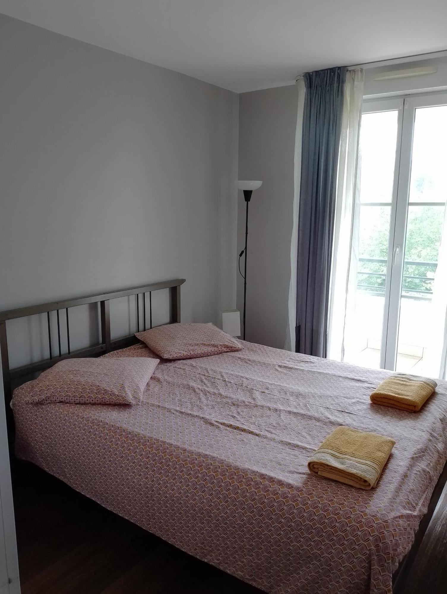 Appartement Residentiel Au Vert Et Au Frais Montigny-le-Bretonneux Esterno foto